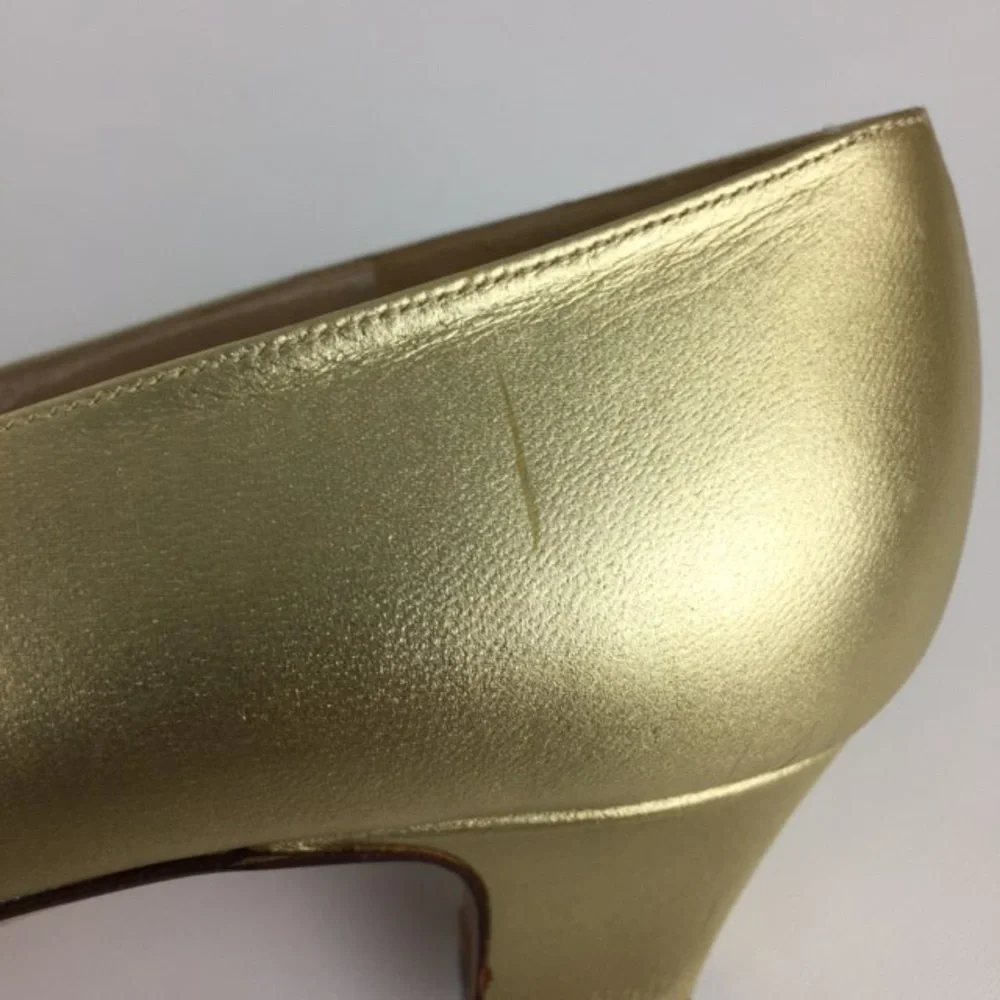 Vintage Ballotta Womens Gold Metallic Low Block Heel Italian Pumps size 6